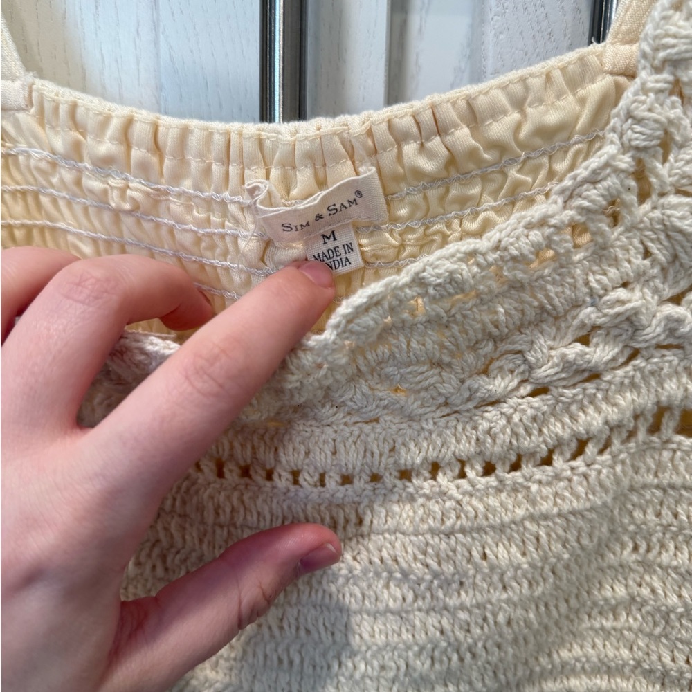 Elegant Cream Crochet Crop Top - Picture 3 of 5